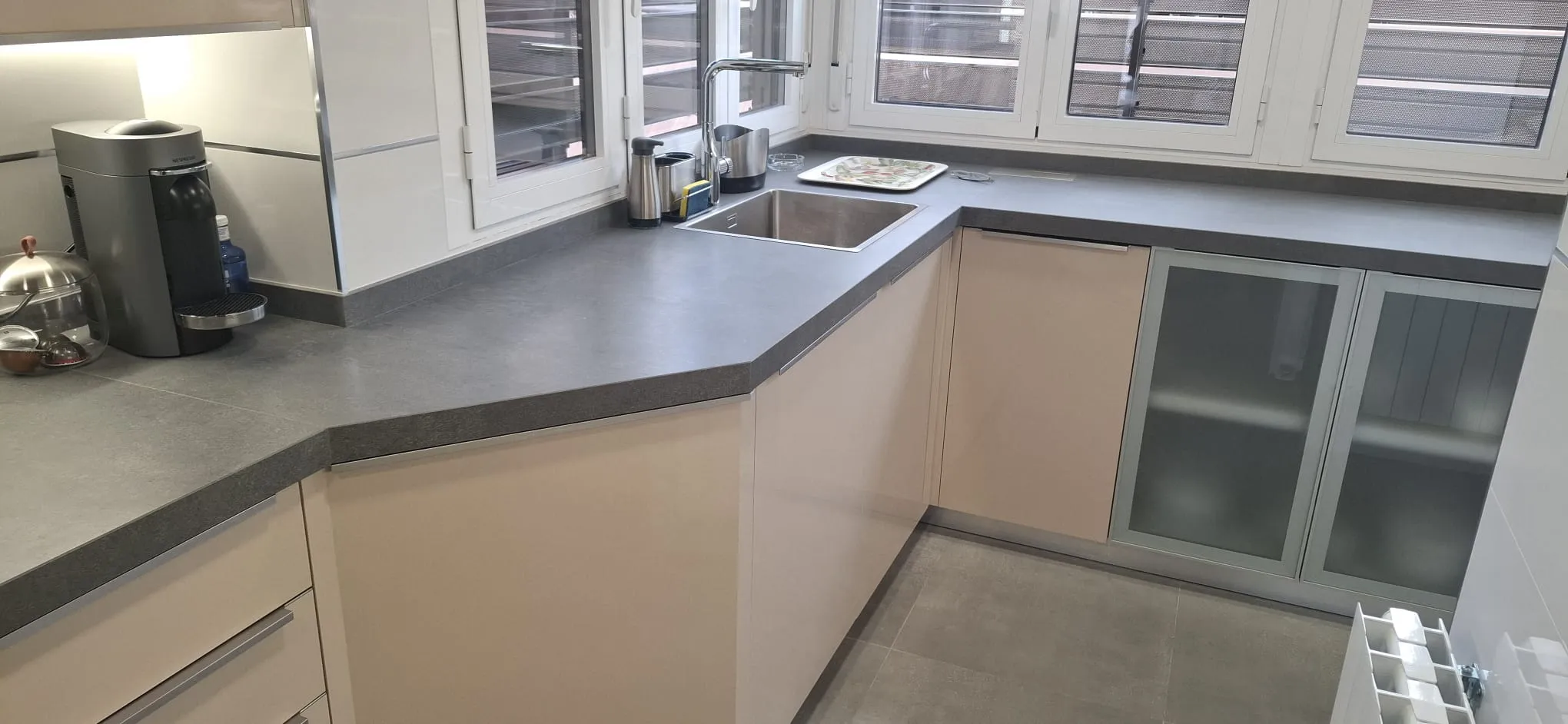 AMPLITUD Y SINGULARIDAD